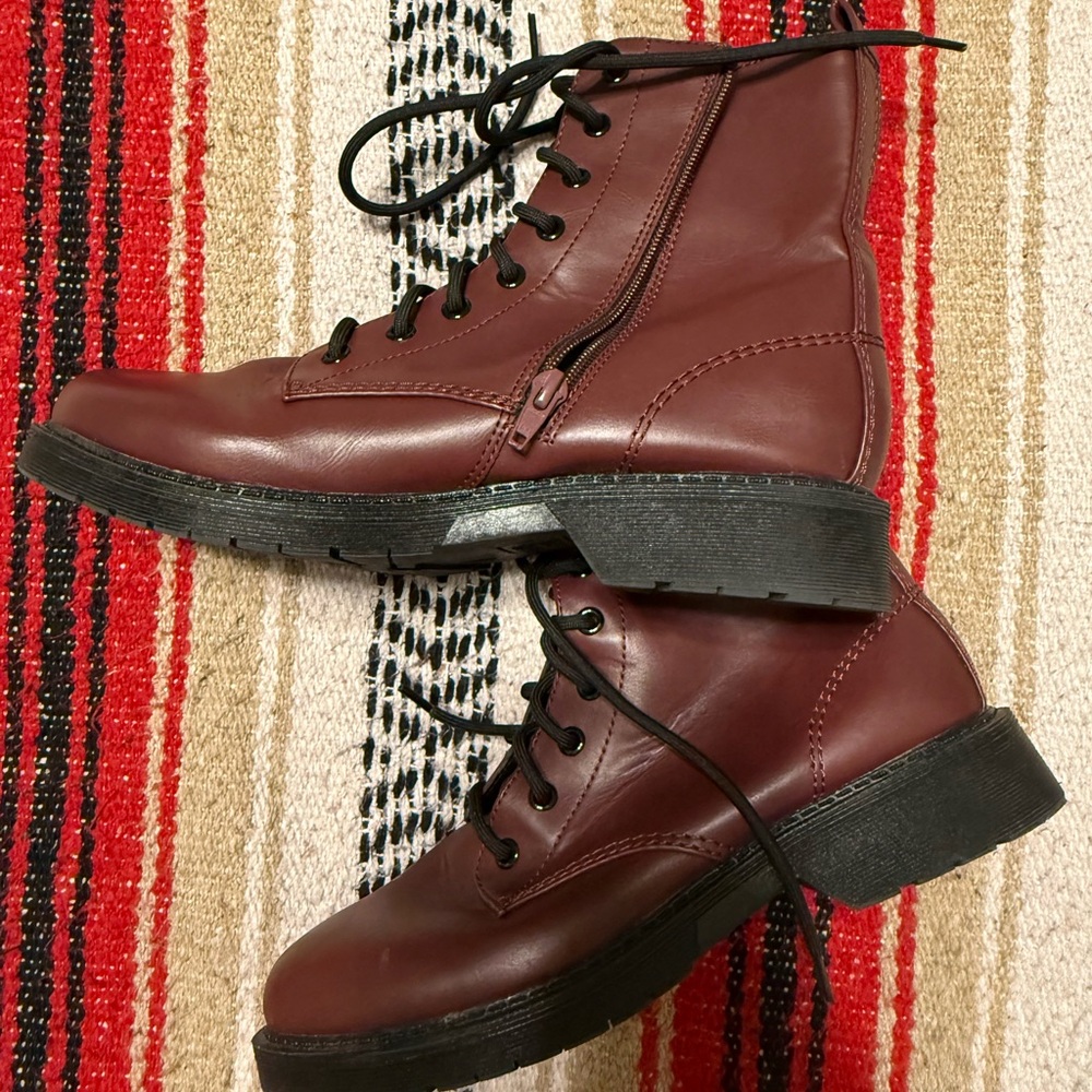 Time and Tru Men's Lace-Up Boots